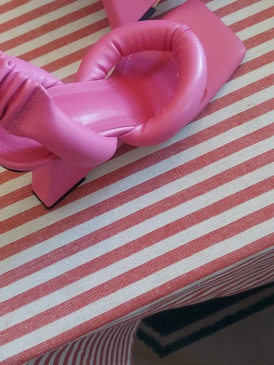 Women’s Padded Pink Square-Toe Heeled Sandals/ Jacqmeus Renasians Paris - Picture 9 of 9